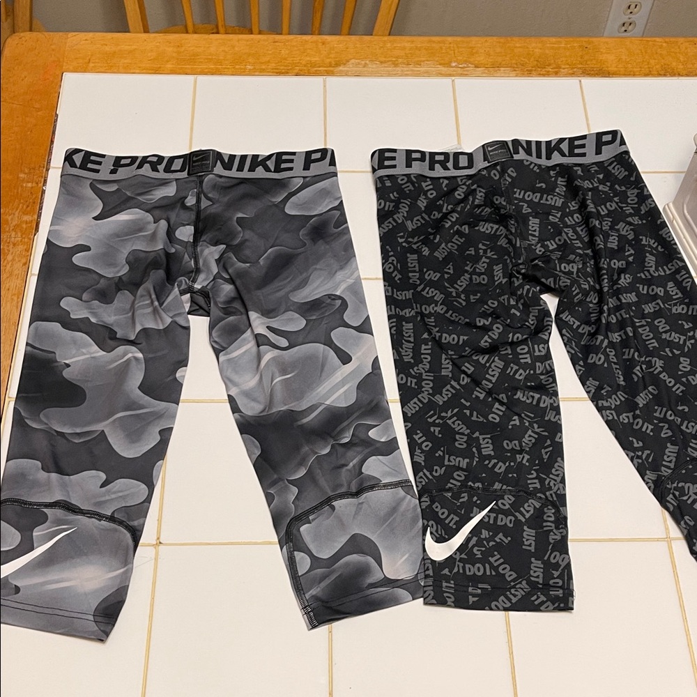 Nike Kids Camo and Text Print Leggings - Black and Gray